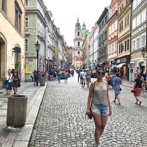 Meet your Posher, Negar